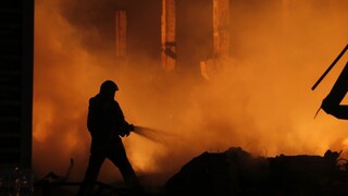 V ruskom meste neďaleko hraníc s Ukrajinou vypukol požiar, spôsobil ho ukrajinský útok